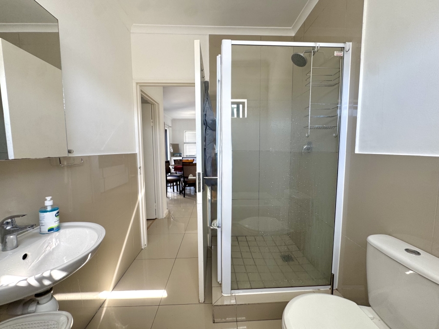To Let 2 Bedroom Property for Rent in Big Bay Western Cape